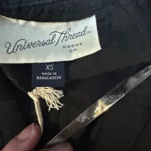 Universal Thread Black Top XS new w tags! thumbnail 3
