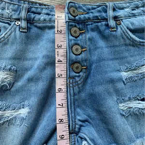 KanCan Light Wash Distressed Jean Shorts M thumbnail 5