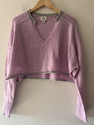 Urban Outfitters BDG Cardiff‎ Notch Neck Crop Sweater thumbnail 2