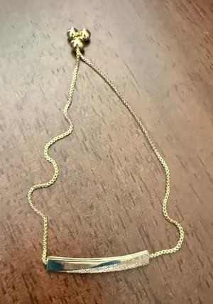 Cinching Gold Bar Bracelet thumbnail 1