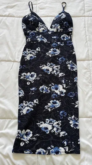 Windsor Navy Blue Floral Midi Dress V-Neck Bodycon Tulip Hem Coquette Dreamcore thumbnail 1