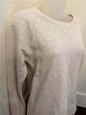 Crew Oatmeal Crewneck Sweatshirt 🤍 Size Small thumbnail 2