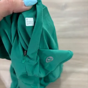 Lululemon Track That High-Rise Lined Short 3" Kelly Green Women Size 6 thumbnail 3