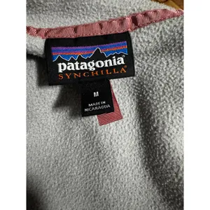Patagonia Women's Lightweight Synchilla Snap-T Pullover Colorblock Rosewater and Gray (M) thumbnail 4