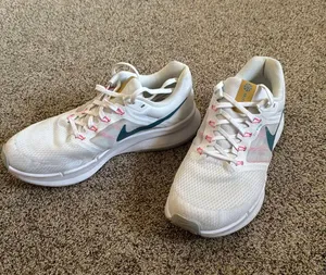 Nike Swift Run Tennis Shoes thumbnail 4