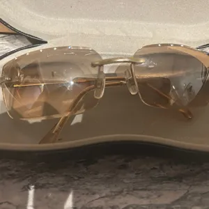 Ray-Ban Women's Gold Sunglasses thumbnail 7