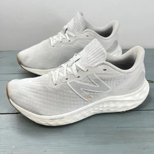 New Balance Fresh Foam Arishi v4 Light Grey White Gum Runnin Shoes WARISEG4 8.5W thumbnail 3