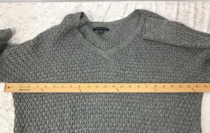 American Eagle Gray V-Neck knit Sweater Size Large wool blend thumbnail 4
