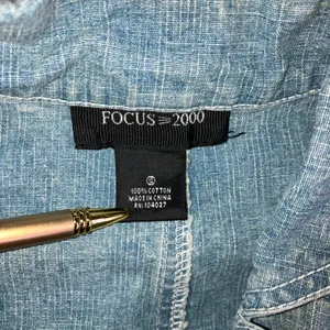 Vtg Focus 2000 Denim Blazer‎ Women M Light Wash 2 Button 4 Pocket Utility Jacket thumbnail 7