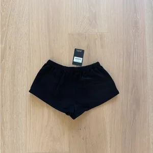 That’s So Fetch Series 10 Low Rise Shorts Size S Black thumbnail 2