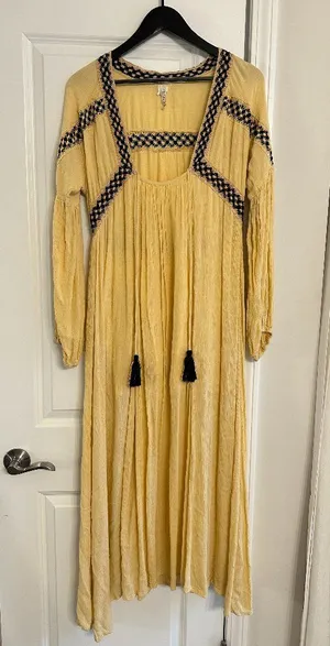 RAGA Montana Plunge Maxi Dress in Light Yellow Size Small thumbnail 1