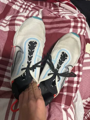 Nikes White Size 8 thumbnail 3