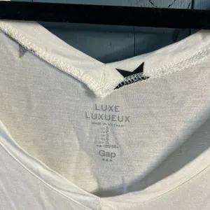 GAP White Star Pattern Short Sleeve Tee | Size Small thumbnail 3