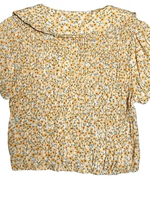 Elodie Smocked Peter Pan Collar Puff Sleeve Floral Daisy Crop Top Cottagecore thumbnail 3