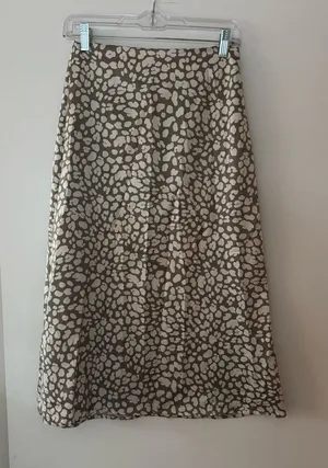 Vestique Gray and Cream Leopard Print A-Line Silk Skirt Size Small thumbnail 1