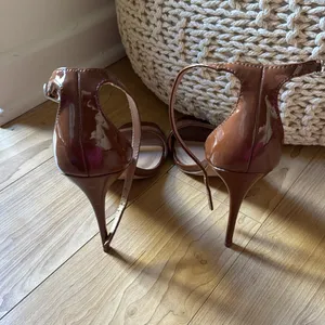 Steve Madden Kassandra Brown Strappy Heels thumbnail 3