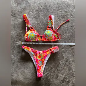 Bright Colorful Tropical Bikini Women’s 2 Piece Swimsuit Sz XS NWOT thumbnail 6