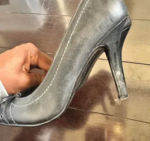 Nine West black & white stitched coquette pointy heels thumbnail 6