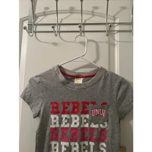 University Of Nevada Los Vegas UNLV Rebels Womens Juniors T-Shirt S Multi-Color thumbnail 2
