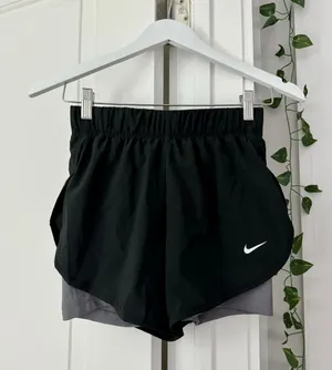 Nike Shorts thumbnail 2