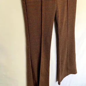 Anthropologie hem & thread orange brown checkered bootcut‎ pants women's size S thumbnail 3