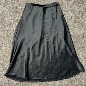 Silk Skirt Black Size M thumbnail 1