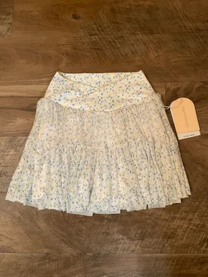NWT! Blogilates Viral Taylor Swift Popflex Ballerina Skirt Skort White Floral XS thumbnail 4