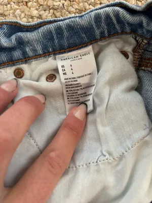 Women’s American Eagle Mom Shorts thumbnail 8