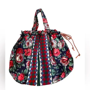 HANDMADE Quilted Bag Tote Large Patchwork Design 23”x16” Cinch Close Floral 90s thumbnail 2