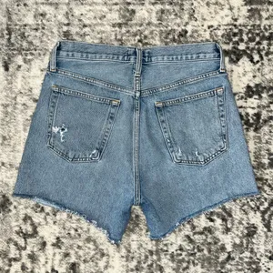 AGOLDE Riley High Rise Slim Short – Snapshot thumbnail 2