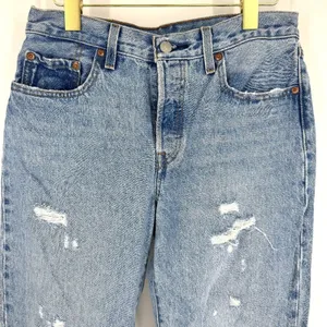 Levi's 501 Button Fly‎ Straight Leg Distressed Non-stretch Cotton Denim 27 thumbnail 2