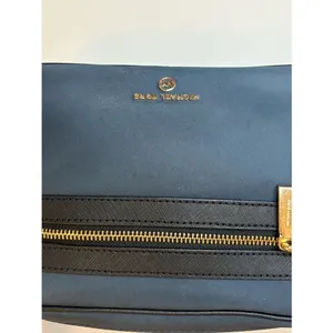 Michael Kors Navy Nylon Crossbody Bag Gold Tone Zip Camera Bag thumbnail 2