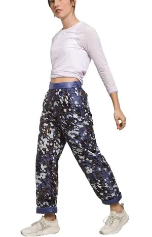 NWT The North Face Mid-Rise Insulated Quilted Circaloft Pant Cave Blue Print, XS thumbnail 1