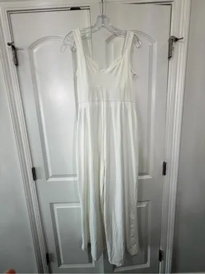 HALARA White Sweetheart Neckline Wide-Leg Jumpsuit thumbnail 4