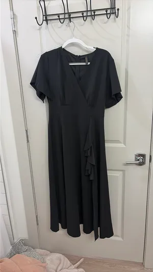 Black dress Size L thumbnail 2