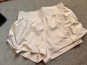 Lululemon bone hotty hot shorts  thumbnail 1