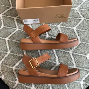 Steve Madden Sandals thumbnail 3
