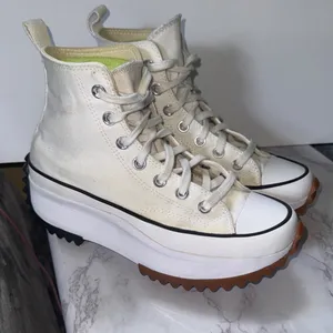 Converse Run Star Hike High Top Womens 7 Platform Lugged Sneakers Streetwear‎ thumbnail 1