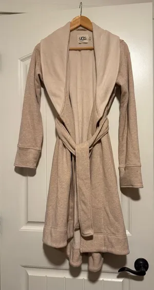 UGG Women's Robe in Light Beige thumbnail 1