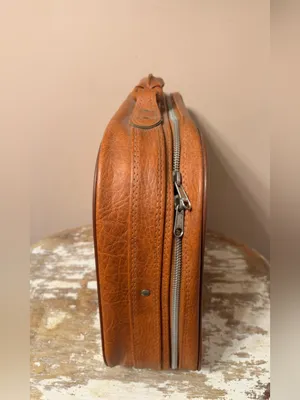 Vintage Brown Leather Briefcase thumbnail 3
