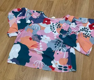 Cute Blouse Multiple Size M thumbnail 1