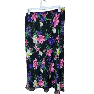 Vintage Skirt Womens Size 16 Black Floral Print Maxi‎ Stretch Waist Classic thumbnail 5