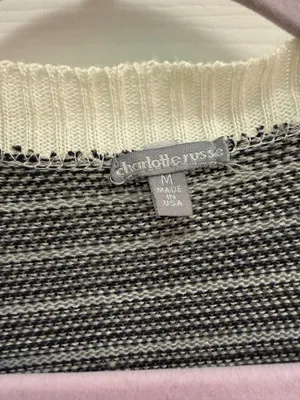 Charlotte Russe Women's Geometric Patterned Cardigan Sweater thumbnail 3