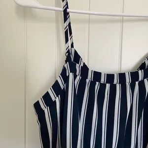EUC Vero Moda women’s navy blue white striped button front midi dress medium‎ thumbnail 8