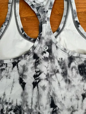Lululemon Cool Racerback Tank Size 8 thumbnail 3