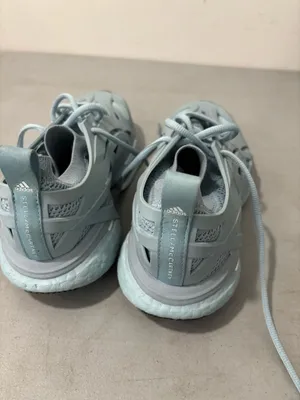 Light Blue Athletic Sneakers – Stylish & Comfortable Size 7.5 thumbnail 2