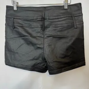 Ramisu Collection Black Faux Leather High-Rise Moto Shorts Women’s XL thumbnail 3
