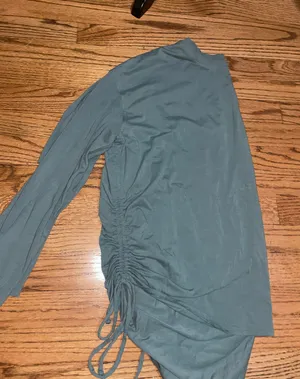 ⚠️SOLD⚠️Long Sleeve Top Size 12 thumbnail 4