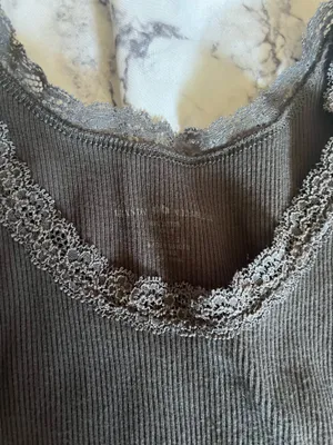 Brandy Melville Ronnie Gray Lace Tank thumbnail 11