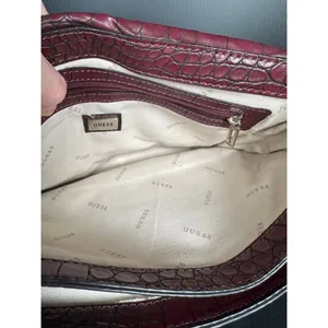 GUESS Handbag Shoulder Bag Y2K Purse Plum Alligator Skin‎ Style Silver Chain thumbnail 12